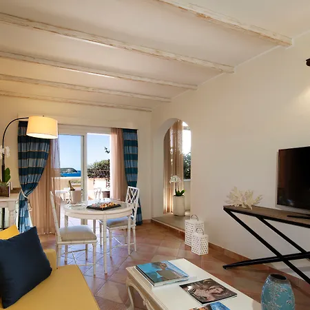 Cph | Pevero بورتو كيرفو