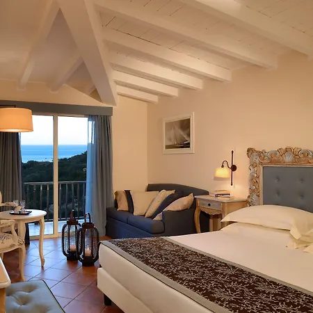 Cph | Pevero Hotel 5*